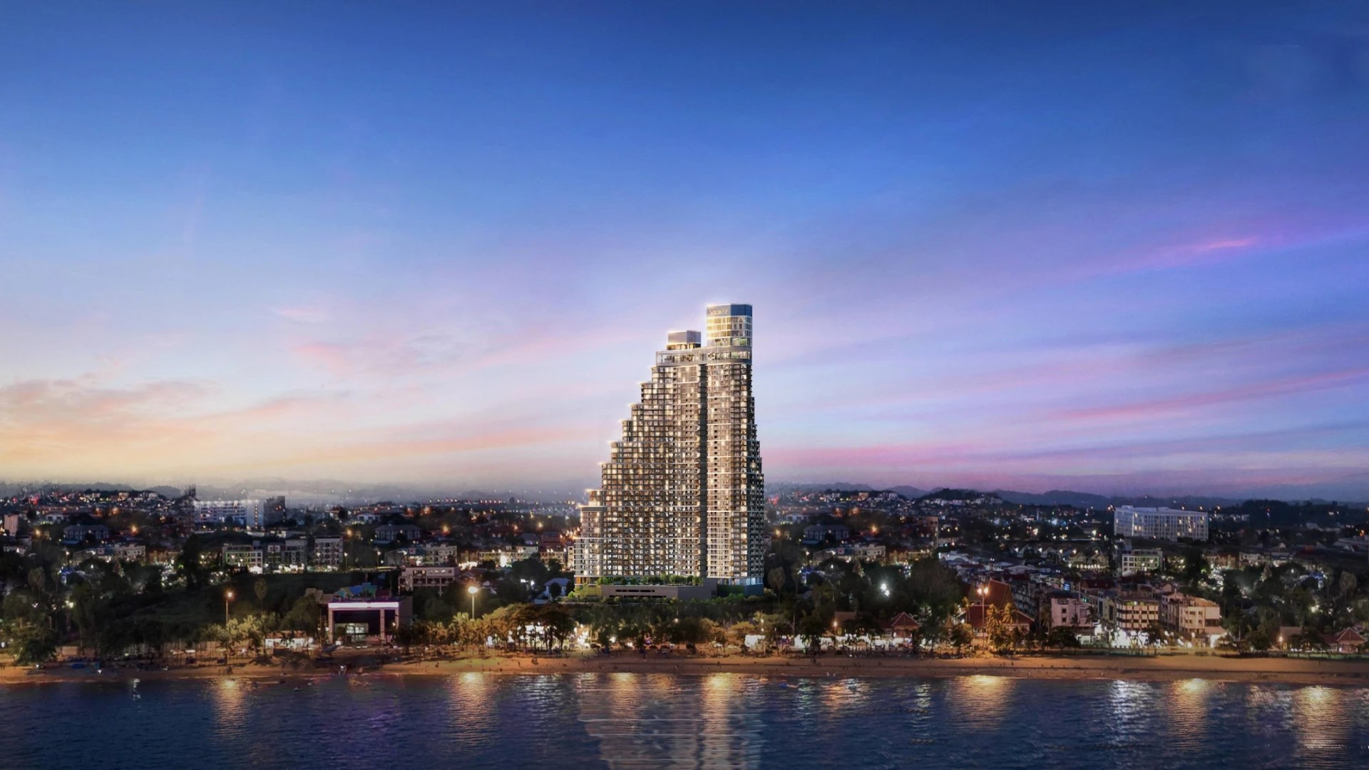 Aquarous Jomtien Pattaya — вид на башни с пляжа Джомтьен